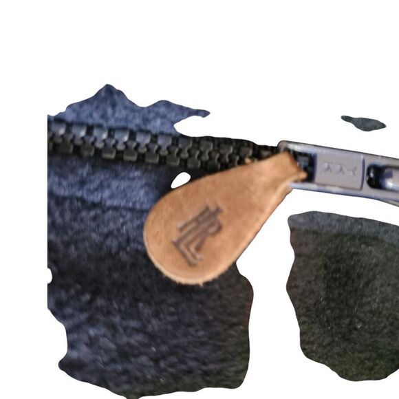 CNIOUTDOORS sz L plush zipfront plush jacket, 22" chest - Picture 9 of 9